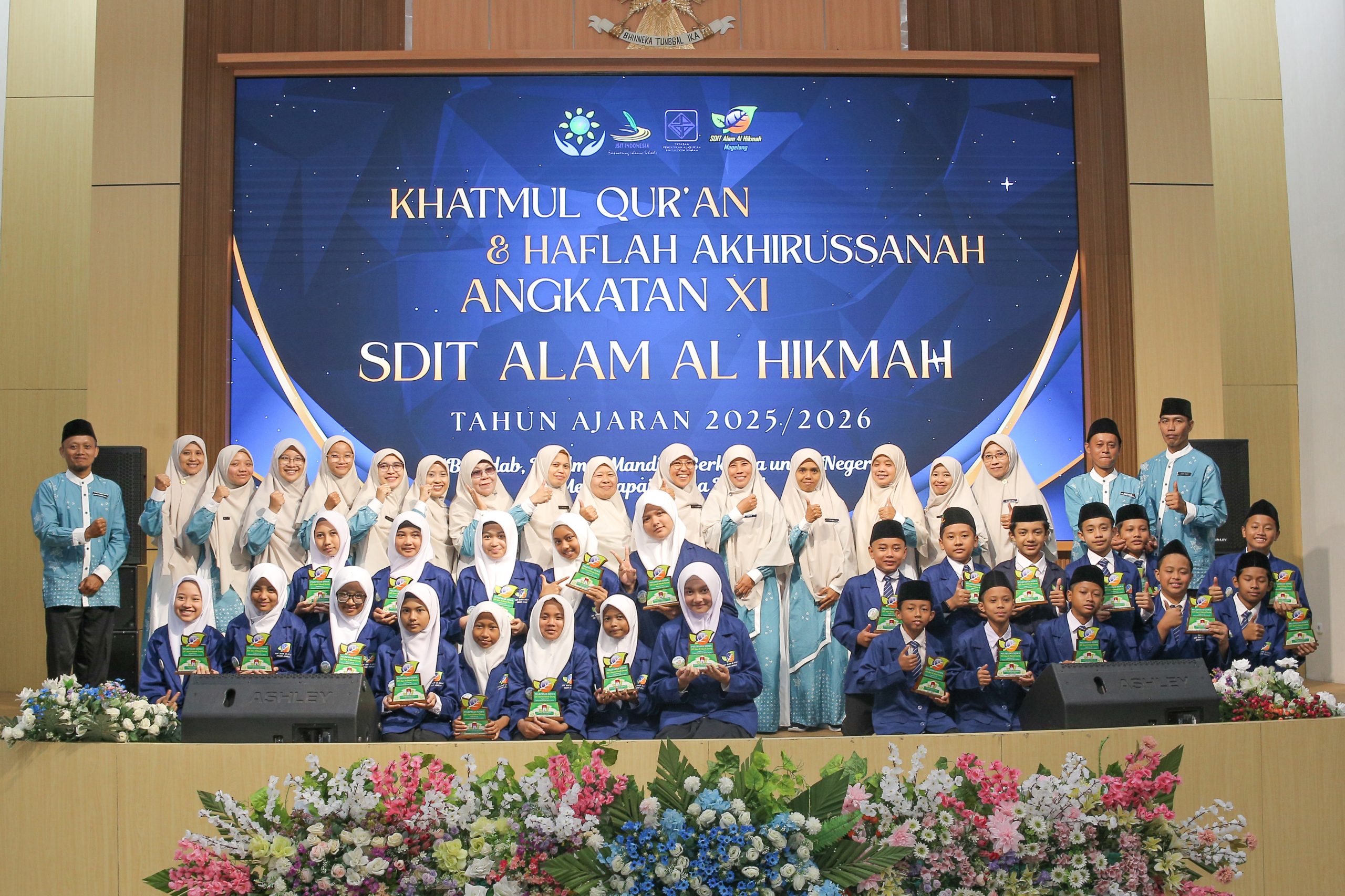 Khatmul Qur’an dan Akhirussanah Angkatan XI SD IT Alam Al Hikmah Berlangsung Khidmat dan Penuh Haru