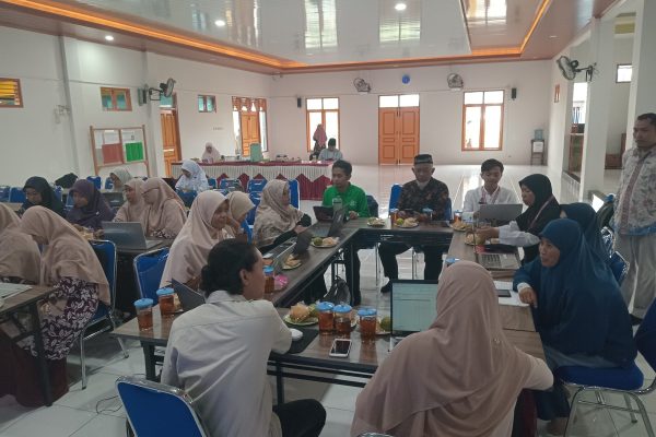 4. Workshop Manajemen Keuangan Sekolah